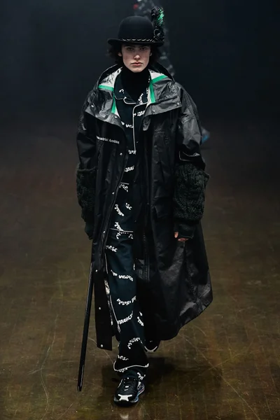 Look 39